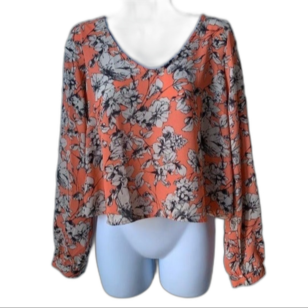 STORE CLOSING FRI JAN 23 Astr orange floral long sleeve blouse top - size S